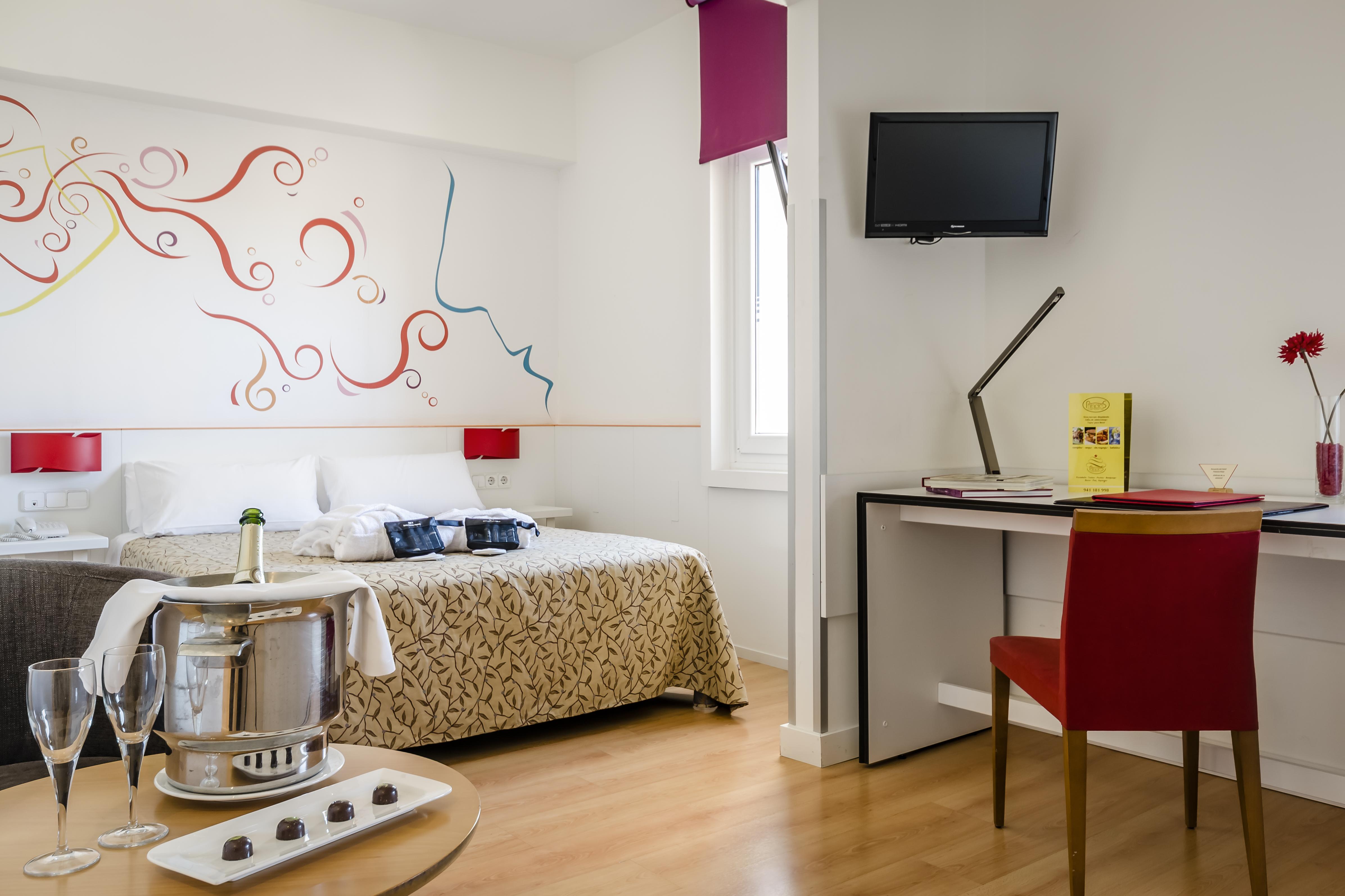 Hotel Palacios Alfaro Εξωτερικό φωτογραφία
