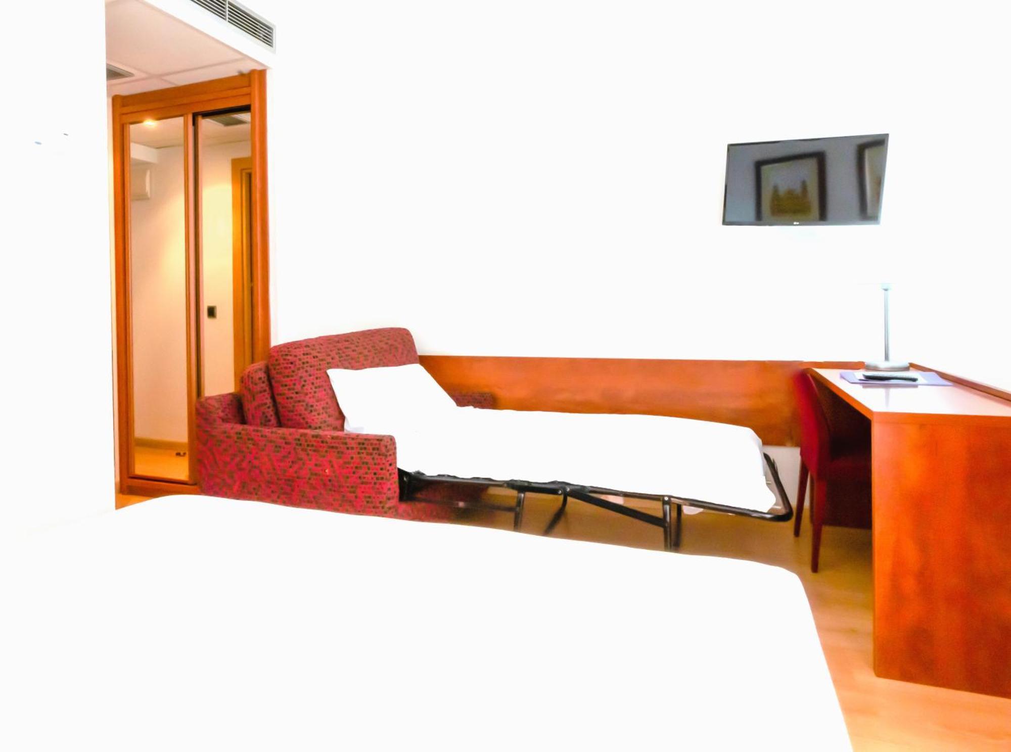 Hotel Palacios Alfaro Εξωτερικό φωτογραφία