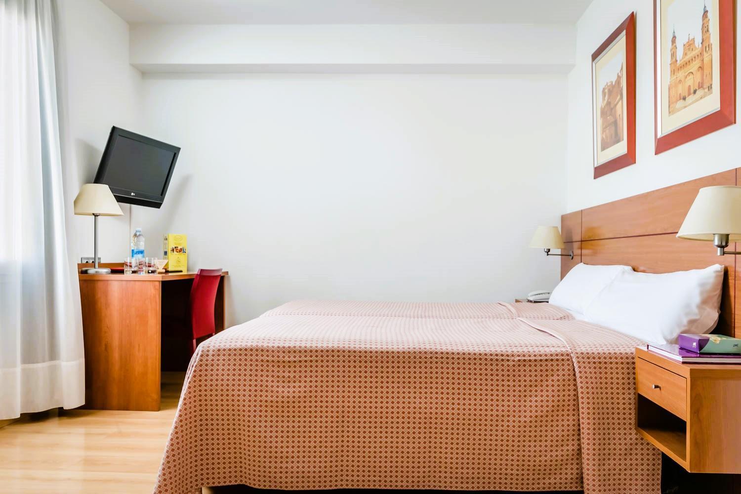 Hotel Palacios Alfaro Εξωτερικό φωτογραφία