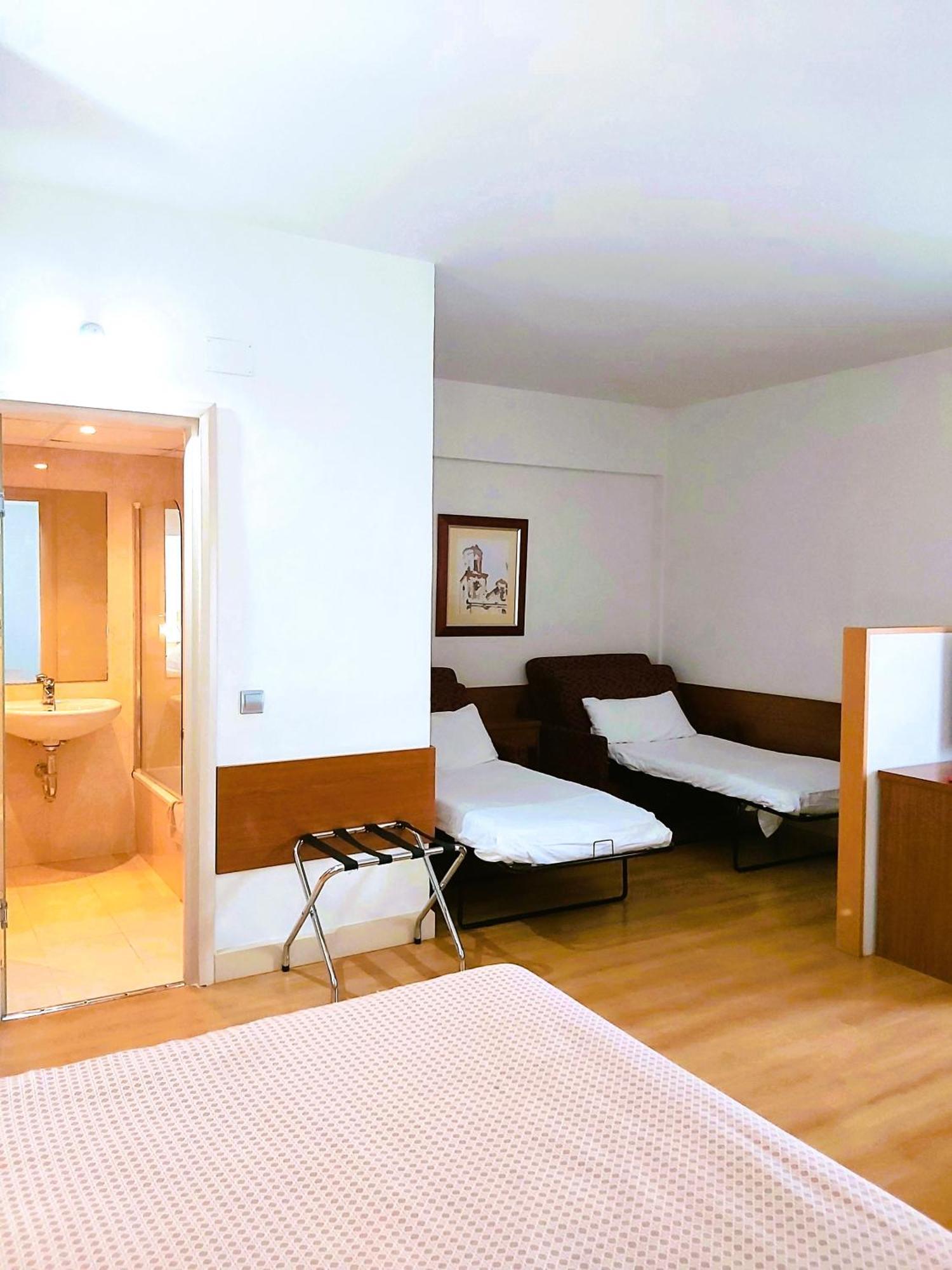Hotel Palacios Alfaro Εξωτερικό φωτογραφία
